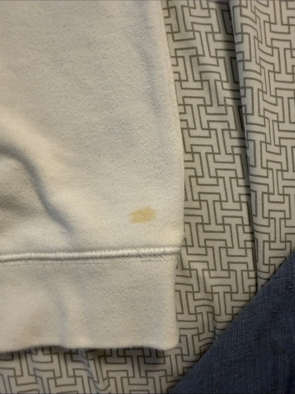 Ralph Lauren White Sweatshirt with Multicolor Polo Bear Graphic boys size 7